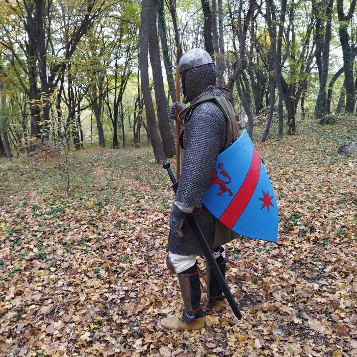 Средновековен щит - ръчно изработен  за исторически възстановки (Reenactment) / LARP