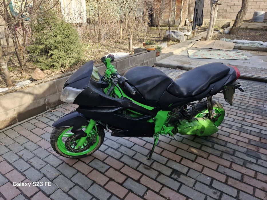 Продам мопед педа хорнет v2