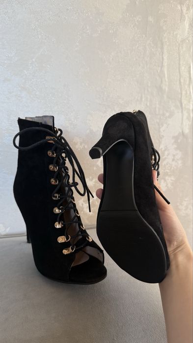 Продам туфли для танцев (high heels)