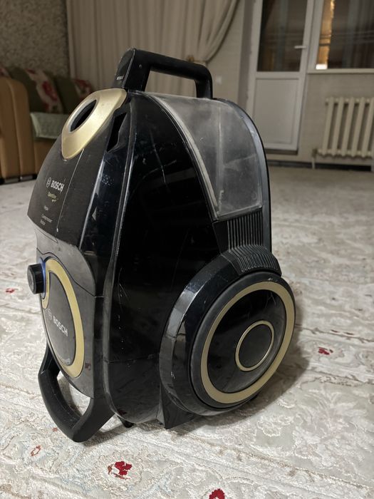 Продам пылесос Bosch