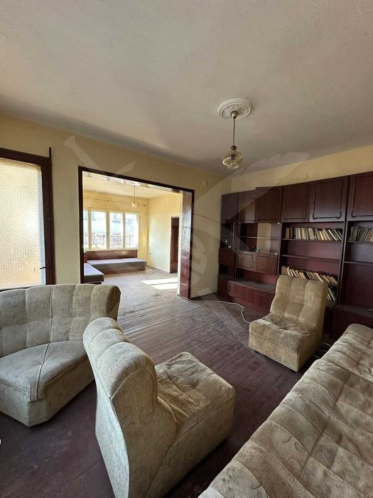 Продава се Къща в Хисаря - 360 кв.м за 498 €/кв.м - Снимка #3