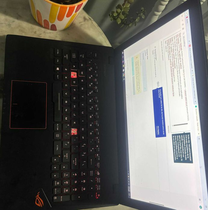 Laptop Gaming/Productivitate i7, 24GB RAM, GTX 1050 Ti, Dual Drive (SSD+HDD)