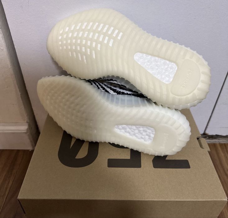 Sneakers Summer Adidas Yeezy Boost 350 V2 Zebra