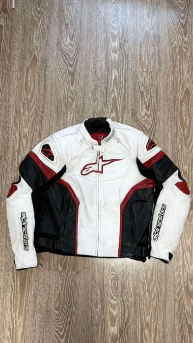 Кожено мото яке Alpinestars GP Plus R V1 52 номер