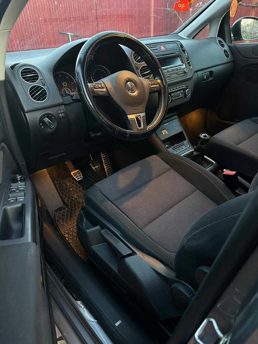 VOLKSWAGEN Golf Plus 2012 — imagine 4