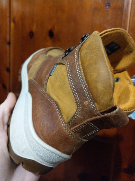 Резервирани.Ecco Track Gore-tex. 42нм. 27,0см.