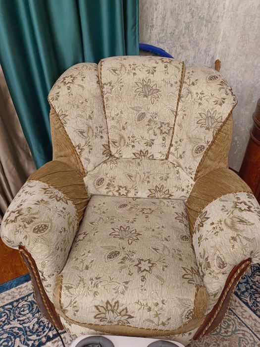 2 дивана-трансформера1,5 и 2м +1 кресло