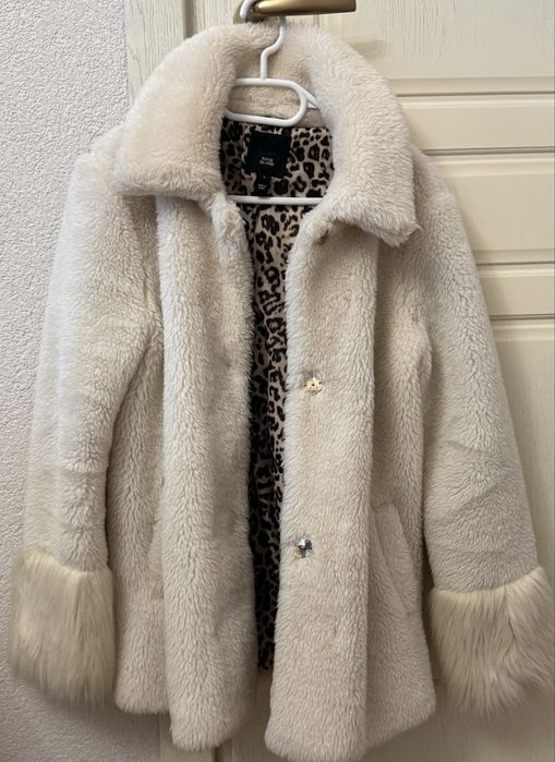 Луксозно пухкаво дамско палто (яке)  River Island с леопардова подплата (Размер M / EUR 38)