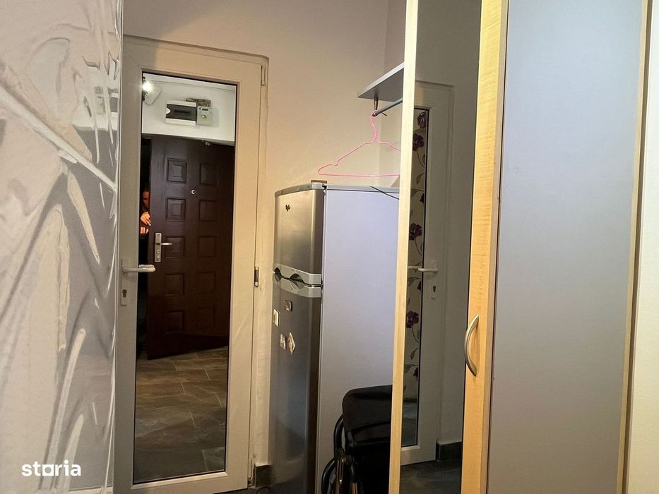 Apartament 1 camere de vânzare in zona Rogerius, Oradea