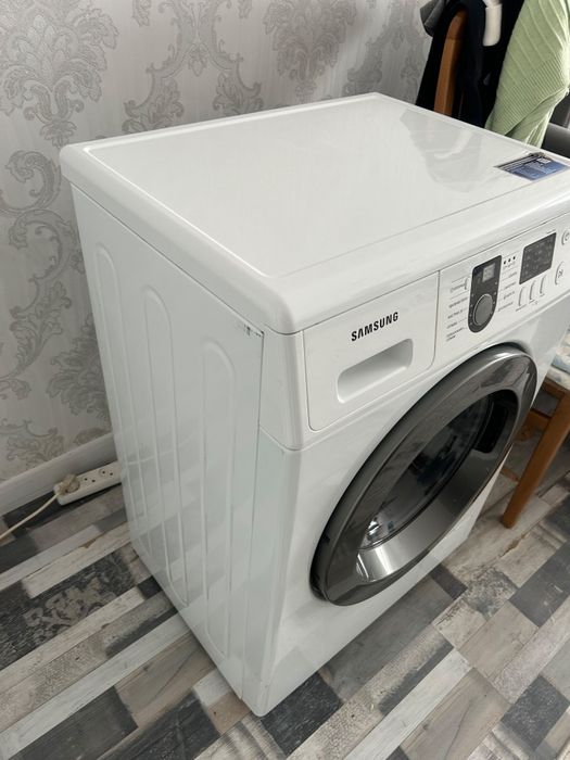 Продам стиральную машинку