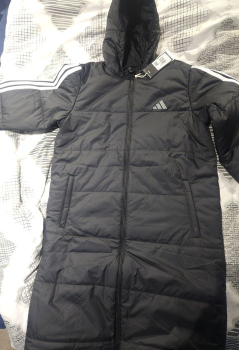 Чисто ново яке Адидас