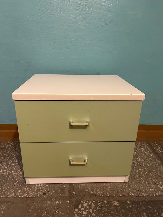 Мебель в салон красоты тумбочки