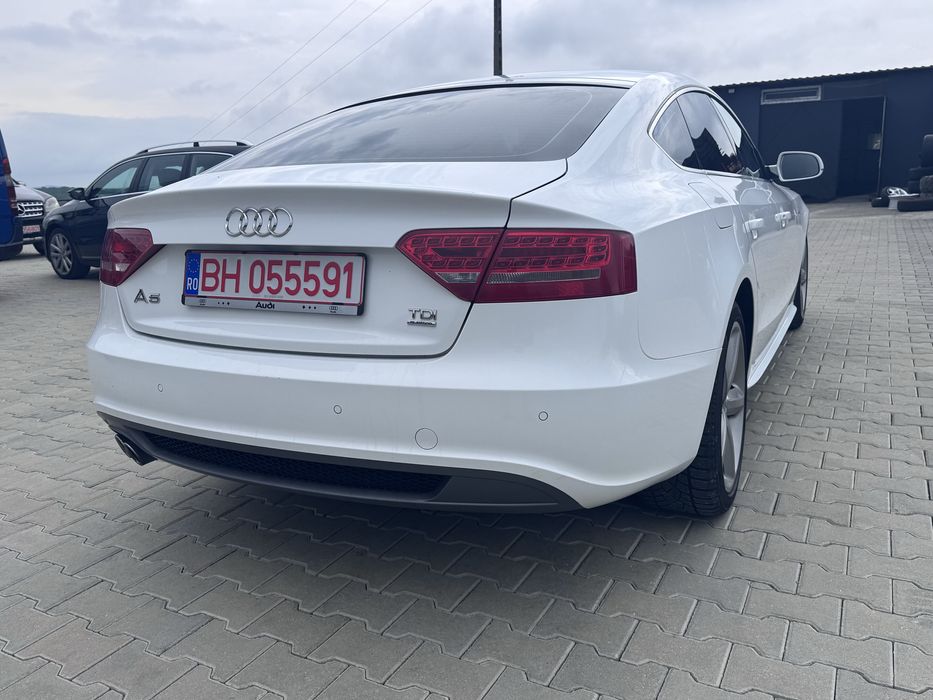 Dezmembrez Audi A5 B8 2.0 TDI 170 CP