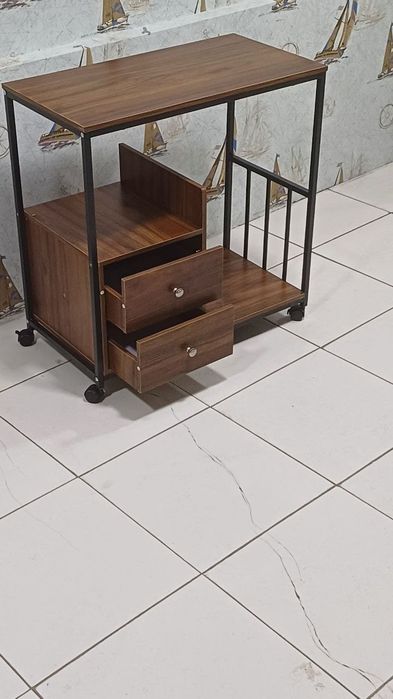 Журнальный прикроватный столик