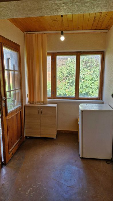 Продава се Къща в Омуртаг - 180 кв.м за 984 €/кв.м - Снимка #2