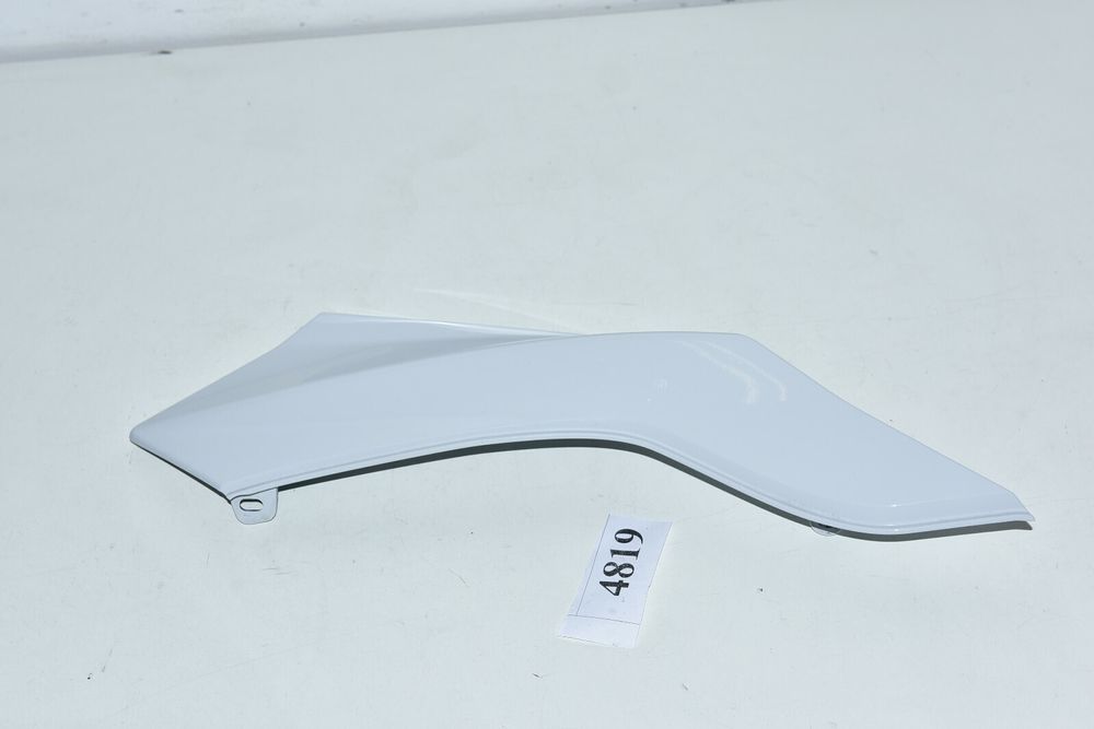 Carena spate dreapta BMW F900XR