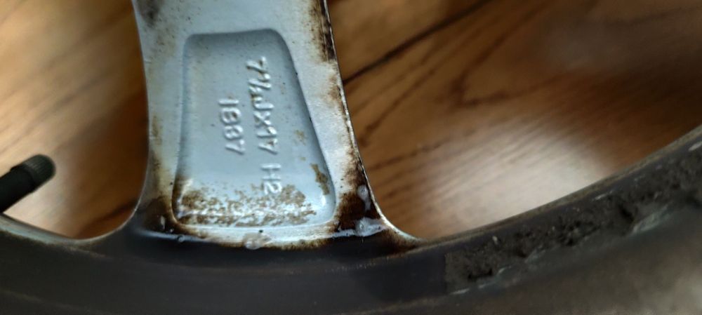 Джанти с гуми за БМВ 225/50/17