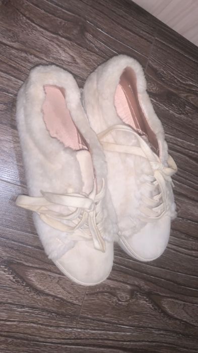 Обувки 37н. Bershka