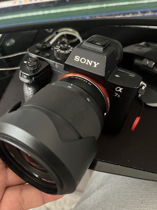 Sony a 7sii cu obiectiv