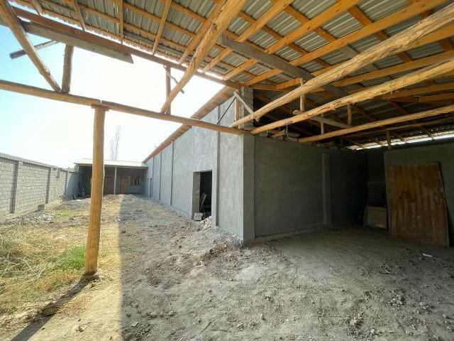 Yer uchastka.Ishlab chiqarishga mõljallangan