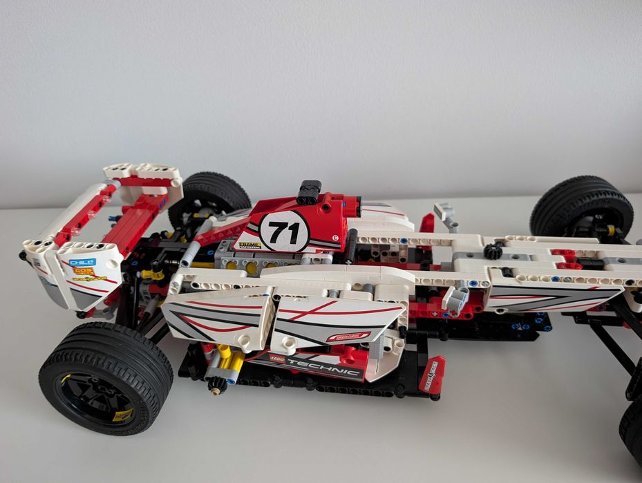 Lego Technic 42000 - Grand Prix Racer