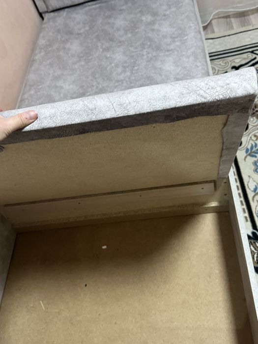 Кровать в хорошем состоянии