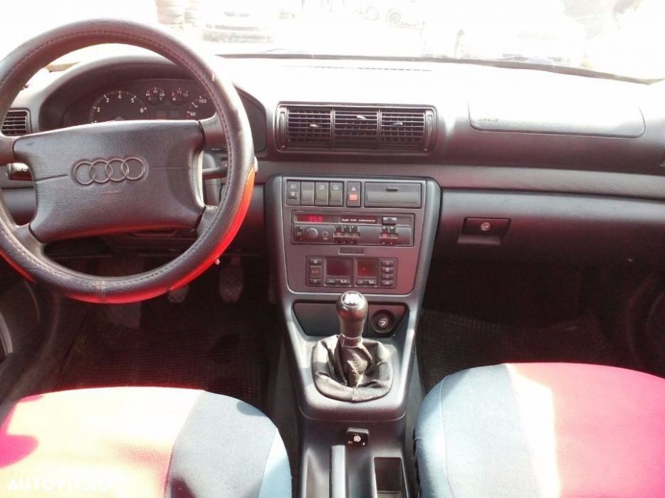 AUDI A4 1996 — imagine 5