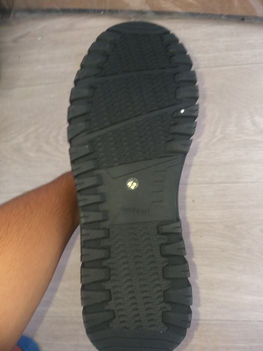 Продаётся зимная обувь