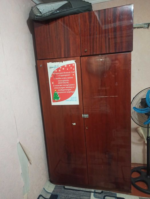 Шкаф,,книжный шкаф,прихожая