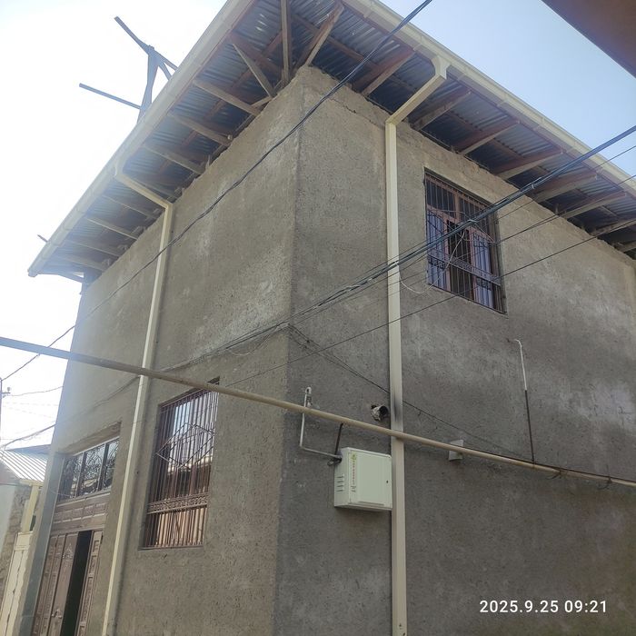 Ховли сотилади янги курилган иморат