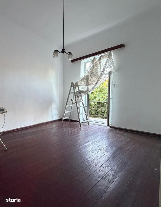 Apartament Ultracentral de Vanzare – 6 Camere – 235 mp