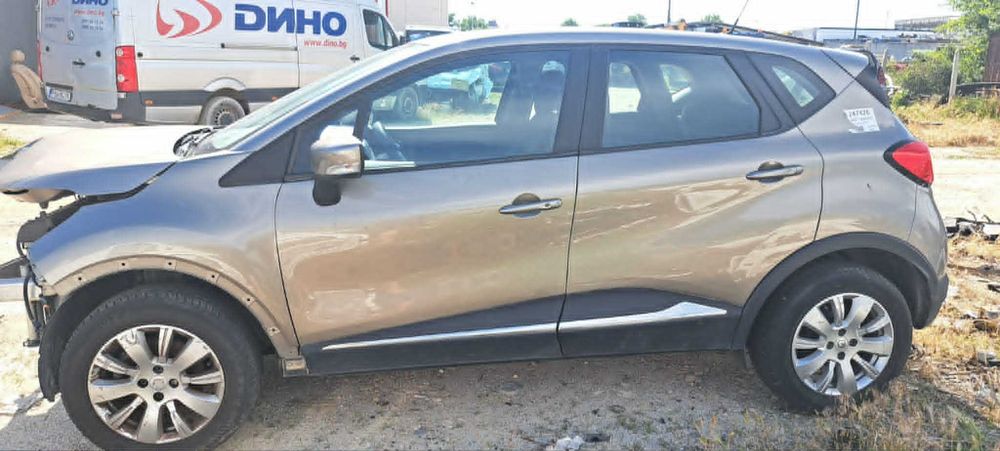 Renault Captur 1200 турбо . На части