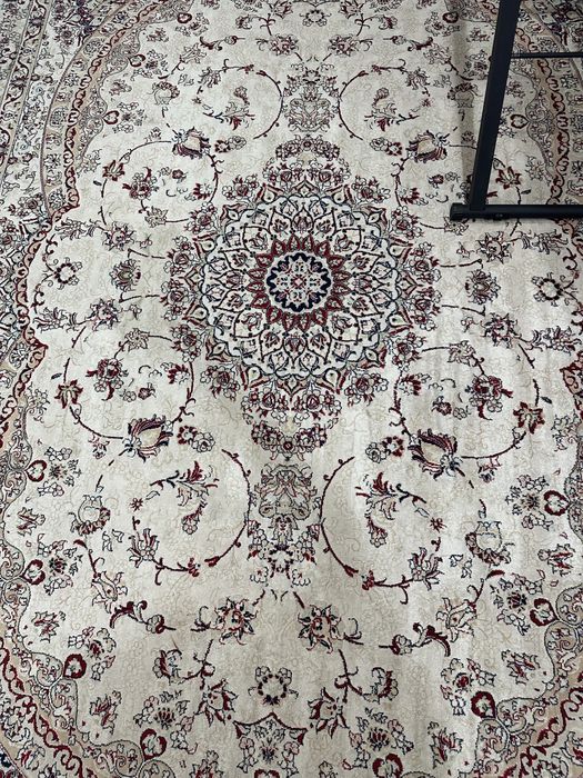 Продам ковры в отличном состоянии
