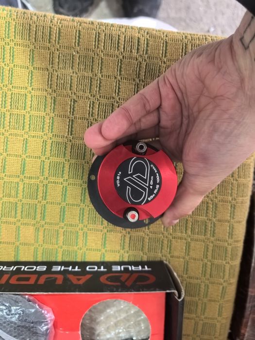 Стойки под рупорные пищалки 3 дюймовые вместе с динамиками