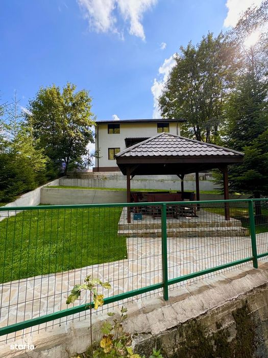Vila Eleganta cu 7 Camere - Cheia Prahova- Mobilată și Utilată Complet