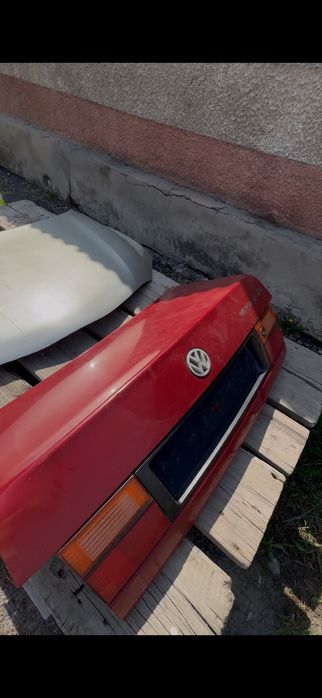 Капот от камри 40