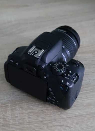 Canon EOS 700D kamera