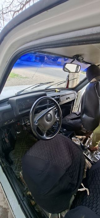 Автомобил нива 4x4  1994 ишлаб чикарилган