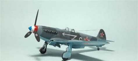 Сборная модель самолета Як-3 (Smer, 1/72)