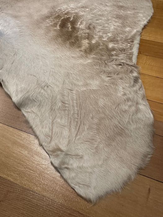 Covor mare din piele vaca