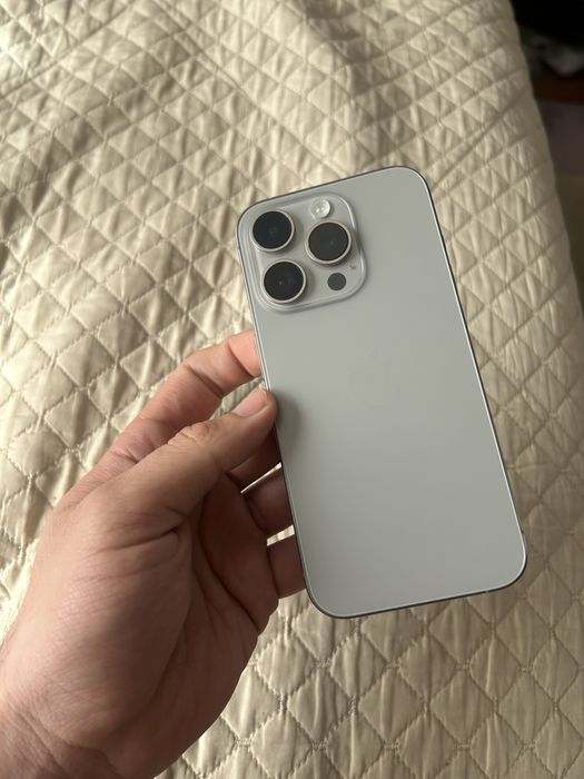 Iphone 15pro 128gb 83%