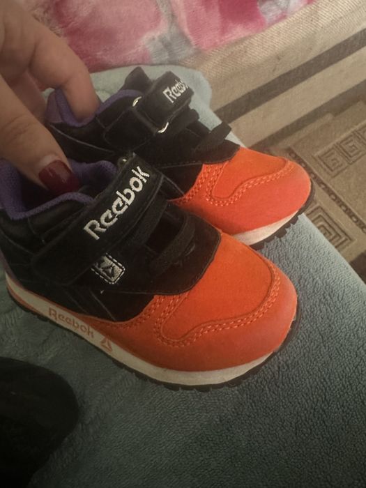 Кроссовки в отличном состоянии.