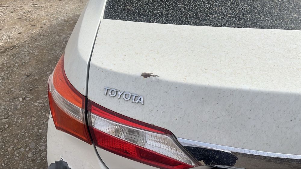 Продам срочно Toyota Corolla кузов 180