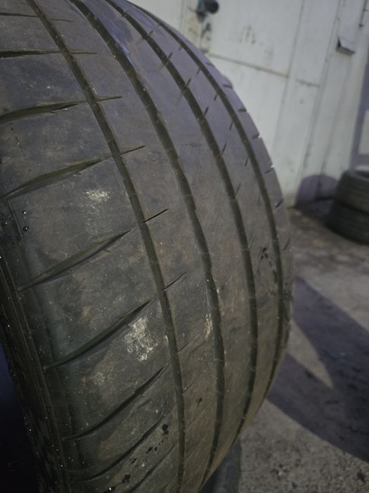 Продам пару 285/30/21