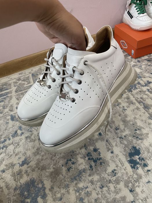 Женская обувь кожа срочно