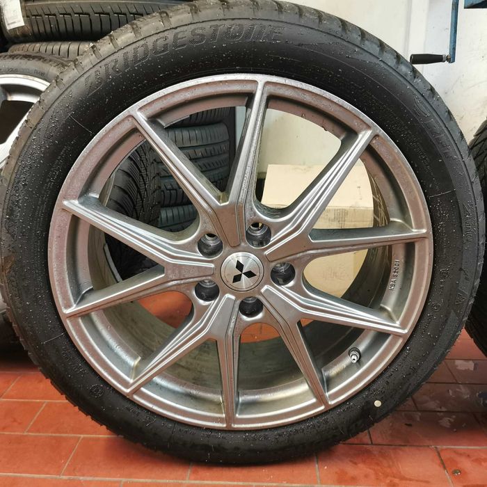 Jante aliaj cu anvelope Bridgestone Blizzak 245/45/19