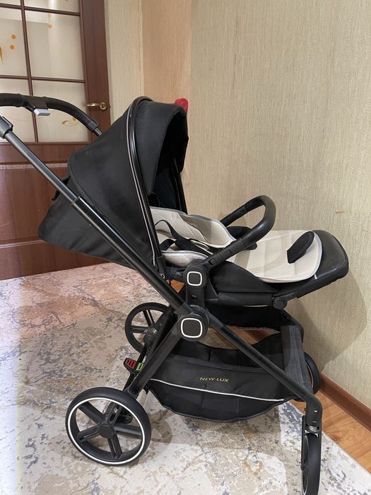 Продам коляску New Lux