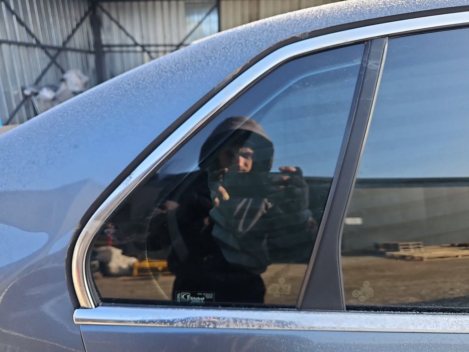 Geam fix usa dreapta spate Volkswagen Jetta 3  (1K2) [Fabr 2005-2010]