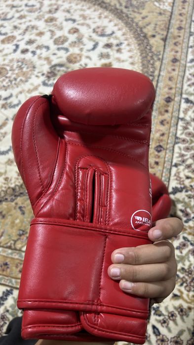 Перчатки адидас IBA харошем састаяние