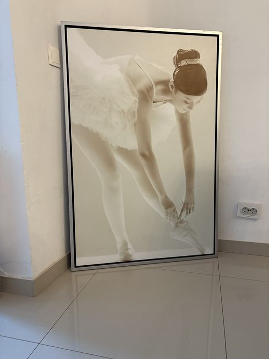 Tablou ,balerina.  220 lei negociabil